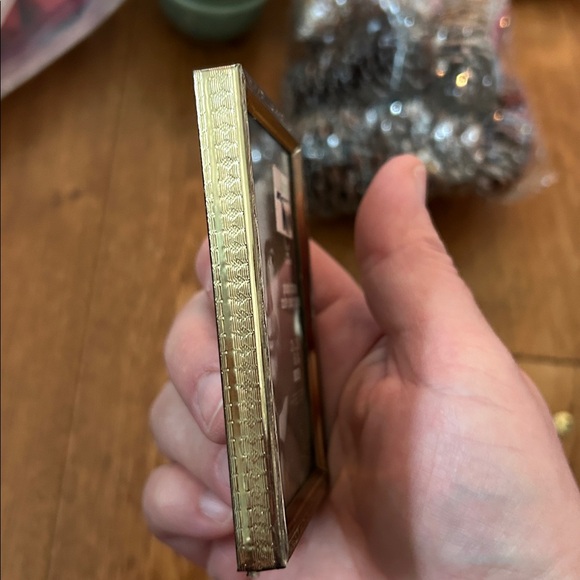 Columbia Gold Photo Frame - Picture 2 of 4